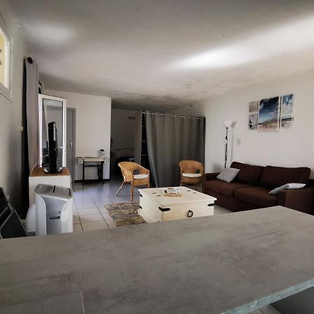 Appart Dans Maison Au Calme "Les Charmettes" Daire Vedène Dış mekan fotoğraf